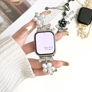 Pearl Jewerlry Apple Watch Band Stainless Steel 49mm 45mm 42mm 41mm 40mm 38mm Women Gift for Her Mom Charms iWatch 8 7 6 5 4 3 2 1 SE