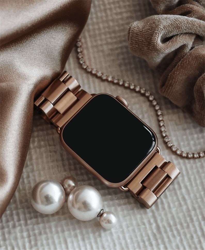 Rose Gold Apple Watch Band Series 8/7/6/5/4/3/SE for iWatch Band 38 40 41mm 42 44 45 49mm Metal Apple Watch Straps Apple Watch Charms Ultra